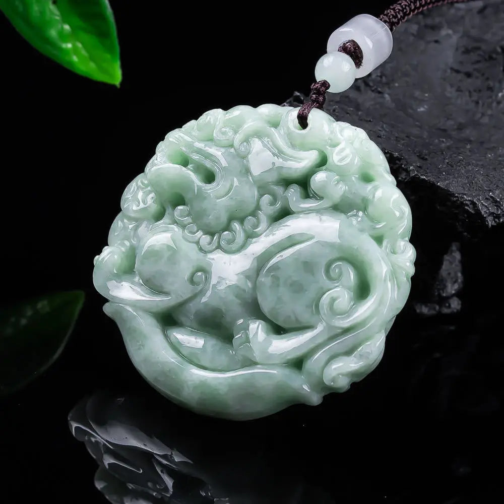 Natural Myanmar Jadeite Pixiu Pendant Necklace Carved Amulet Fashion Real Jade Talismans Accessories Designer Gifts for Women