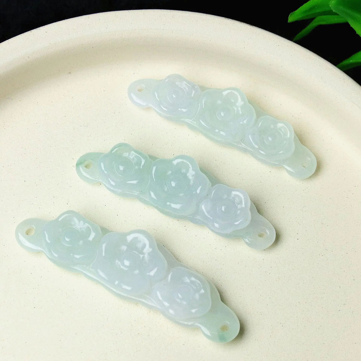 1pc Natural Jadeite Emerald Flower Hand Card DIY Accessories Luxury Jewelry Fashion Jewelry Exquisite Real Charms Gift Women Men