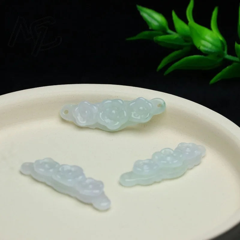 1pc Natural Jadeite Emerald Flower Hand Card DIY Accessories Luxury Jewelry Fashion Jewelry Exquisite Real Charms Gift Women Men